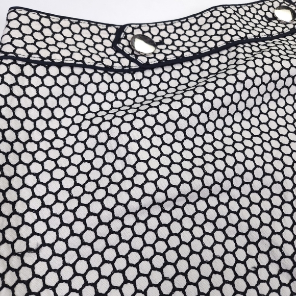 Ann Taylor Patterned Skirt Sz 8 - Picture 4 of 9